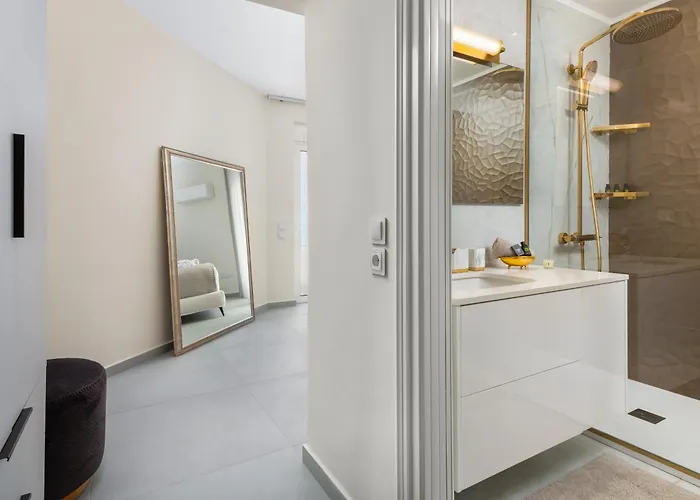 Daire Celestial Blu Penthouse Rhodes City